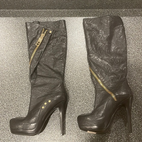 Donald Pliner DMSX Tammy black boot. Stiletto heel w/platform. So 6. Used once! - Picture 1 of 8